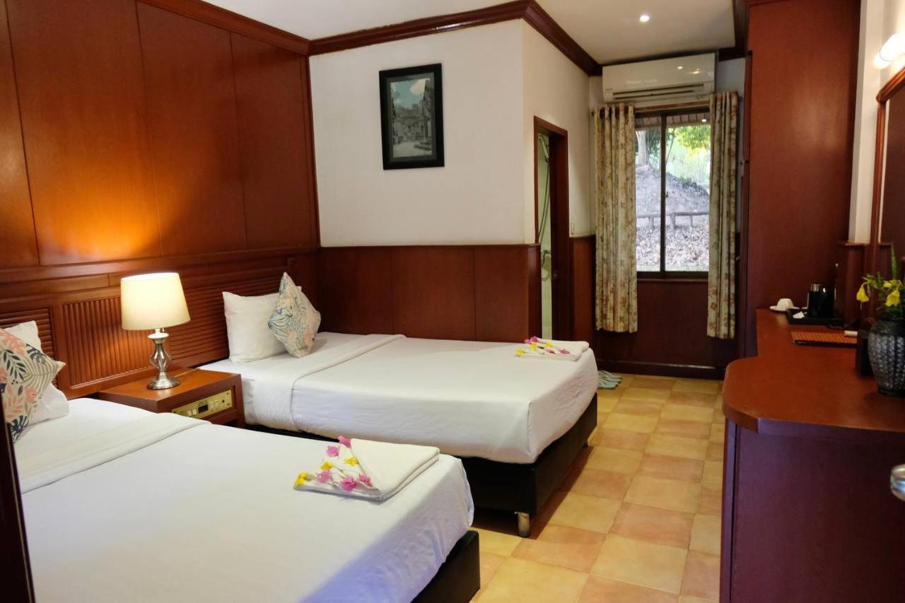Kirirom Hillside Resort Kampong Speu Bagian luar foto