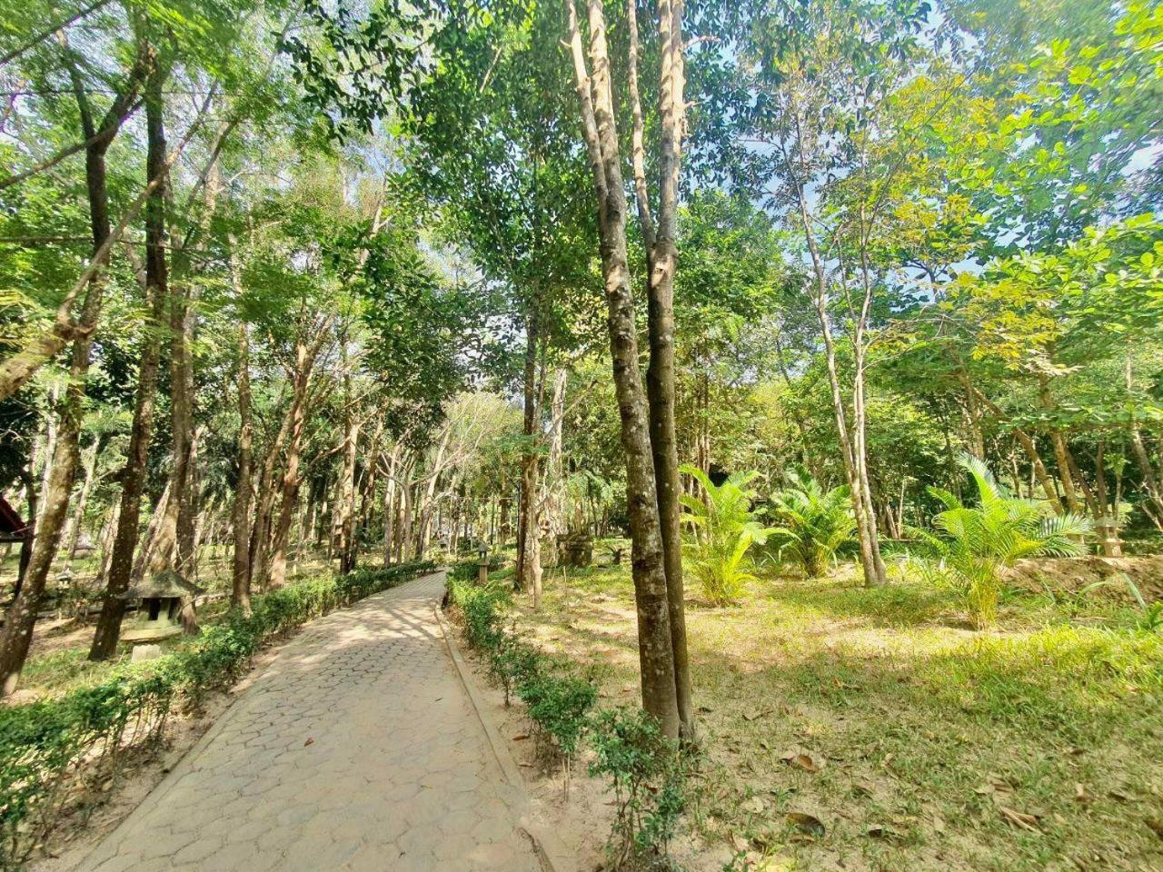Kirirom Hillside Resort Kampong Speu Bagian luar foto